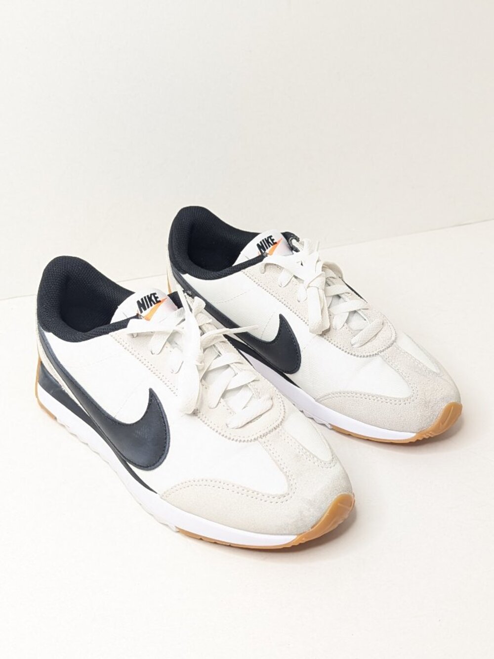 Nike Pacific Retro Sporty Sneakers White Black Women's 8